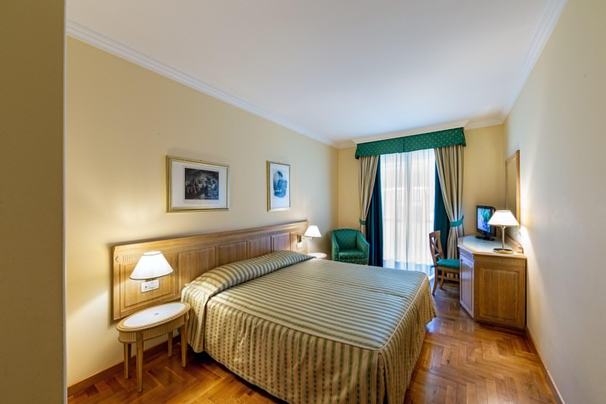 Ambassador Palace Hotel Udine Buitenkant foto